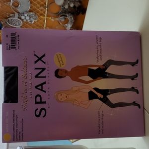 Spanx by Sara Blakely Thigh Control Pantyhose Blaxk Size E